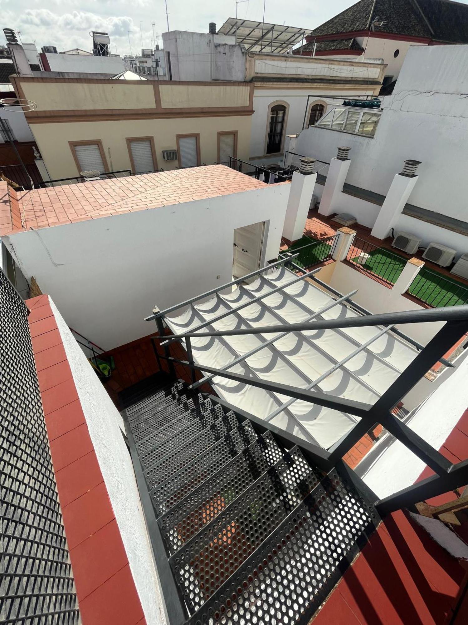 Atico Con Terraza Privada Apartamento Sevilha
